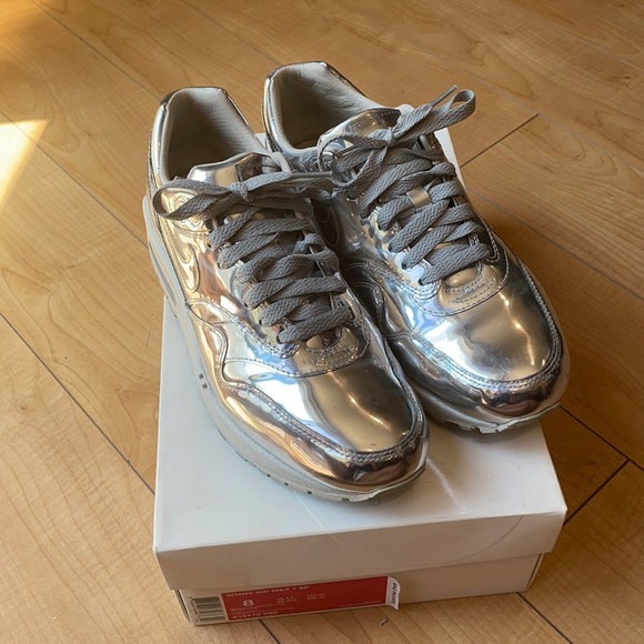 Nike Shoes - Silver Nike Air max 1’s